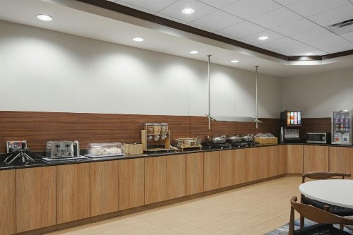 Fairfield Inn and Suites Louisville East - image 20