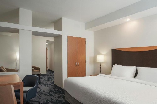 Fairfield Inn and Suites Louisville East - image 5