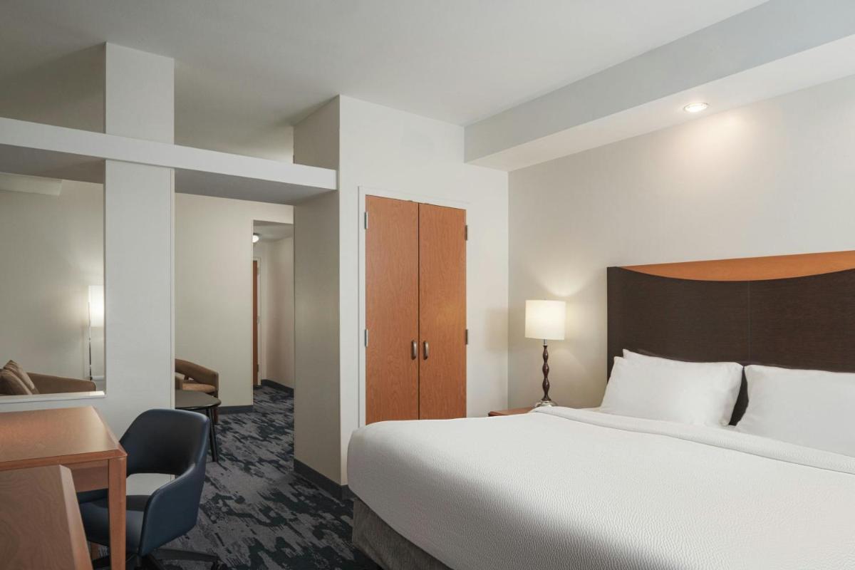 Fairfield Inn and Suites Louisville East - image 5