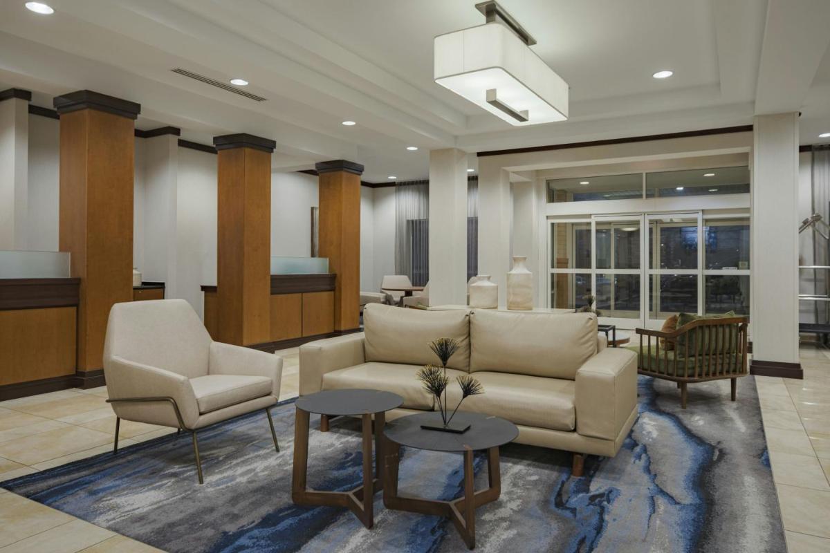 Fairfield Inn and Suites Louisville East - image 6