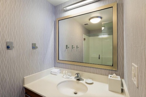 SpringHill Suites Louisville Downtown - image 7