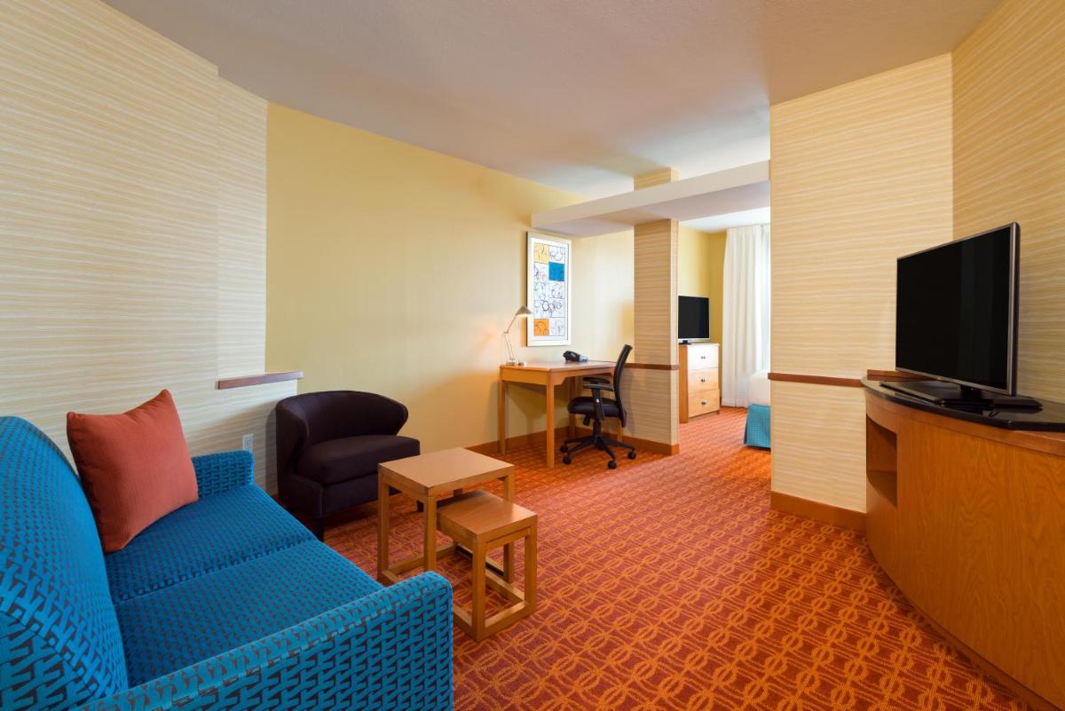 Fairfield Inn & Suites Louisville Downtown - image 3