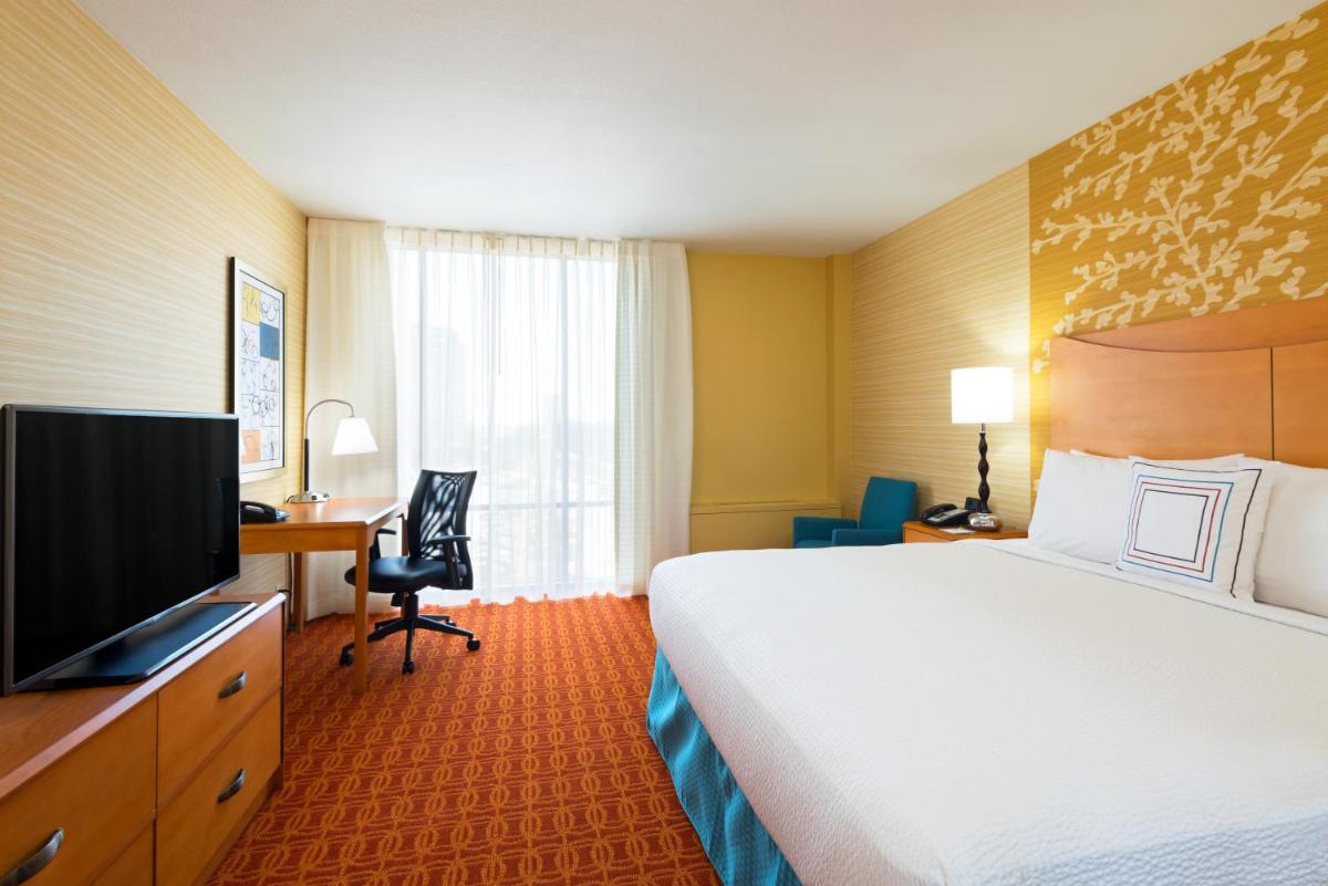 Fairfield Inn & Suites Louisville Downtown - image 4