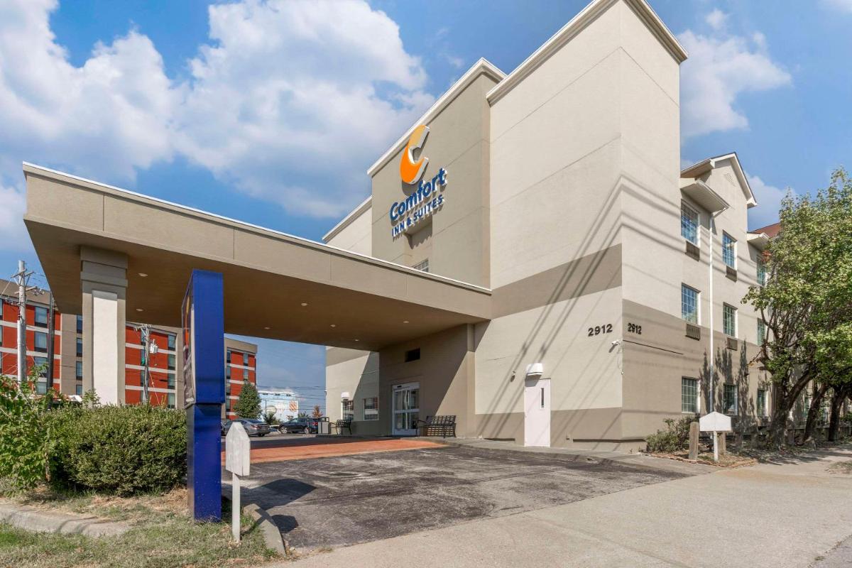 Ramada by Wyndham Louisville Expo Center - main image