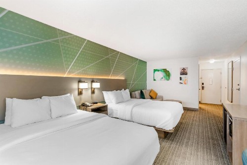 Ramada by Wyndham Louisville Expo Center - image 12