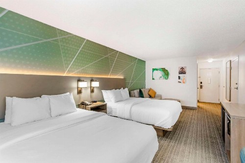 Ramada by Wyndham Louisville Expo Center - image 29