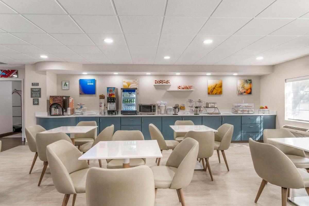 Ramada by Wyndham Louisville Expo Center - image 3