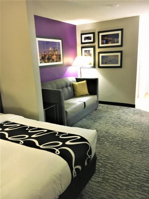 La Quinta by Wyndham Louisville - image 12
