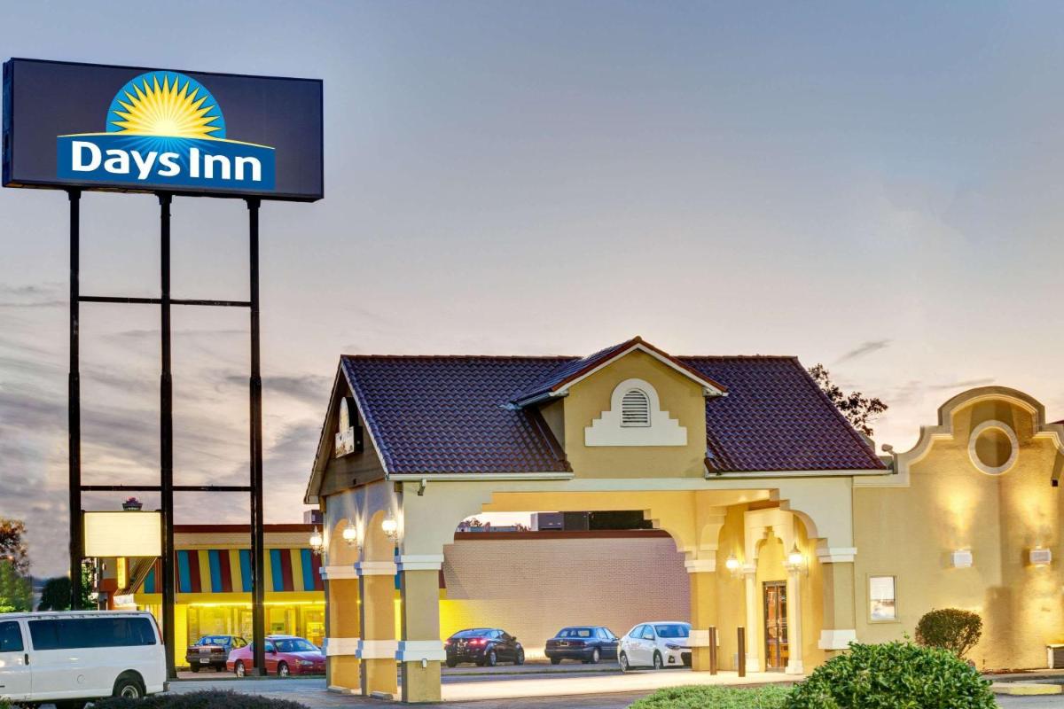 Days Inn by Wyndham Louisville Airport Fair and Expo Center - main image