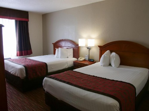 Baymont by Wyndham Louisville East - image 22