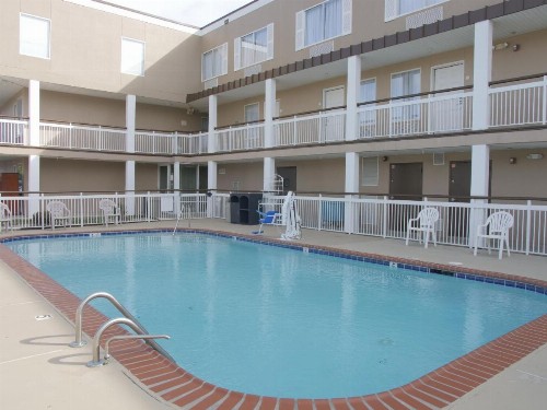 Baymont by Wyndham Louisville East - image 29