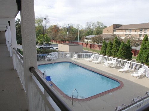 Baymont by Wyndham Louisville East - image 30
