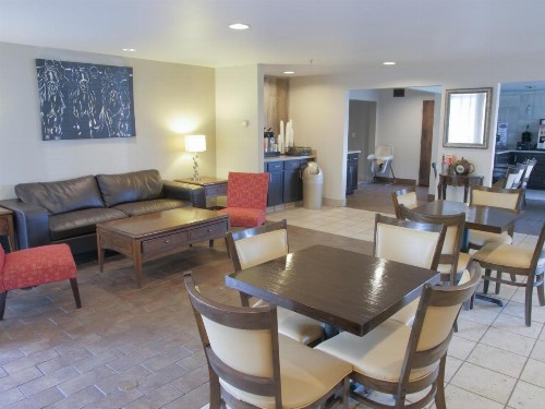 Baymont by Wyndham Louisville East - image 40