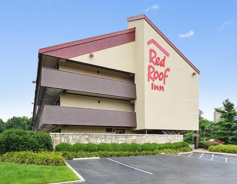 Red Roof Inn Louisville Fair and Expo - image 5