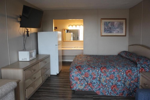 Red Carpet Inn - Louisville - image 19