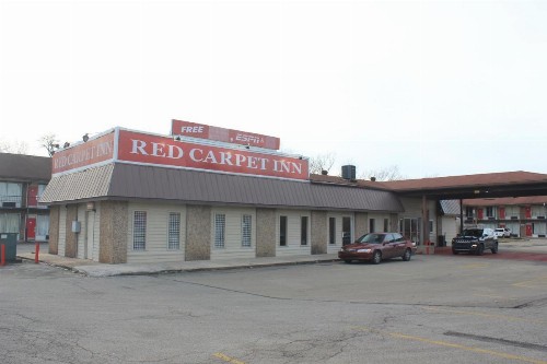 Red Carpet Inn - Louisville - image 3