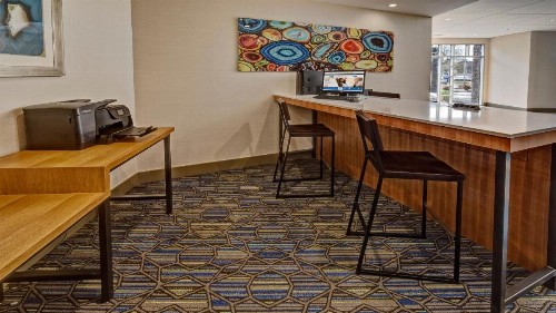 Holiday Inn Express Louisville Airport Expo Center an IHG Hotel - image 19