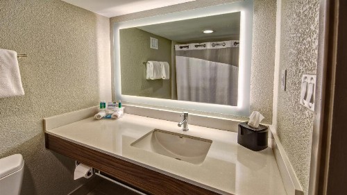 Holiday Inn Express Louisville Airport Expo Center an IHG Hotel - image 20