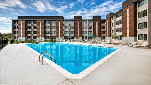 Holiday Inn Express Louisville Airport Expo Center an IHG Hotel - image 21