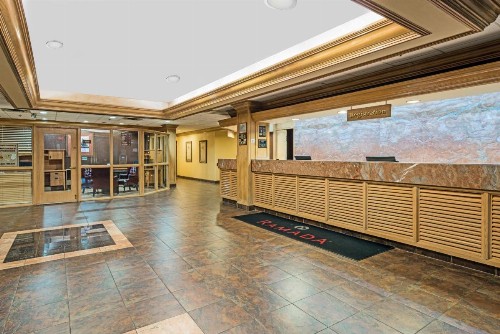 Ramada by Wyndham Louisville North - image 9