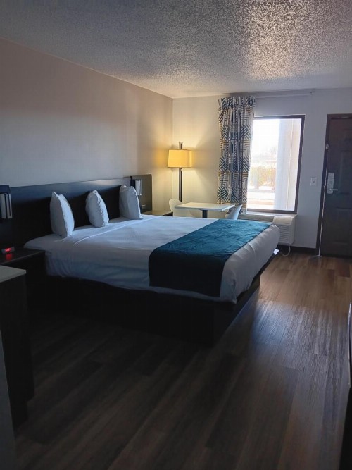 Rodeway Inn Louisville - image 12