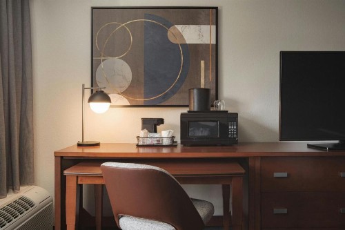 Courtyard by Marriott Louisville East - image 23