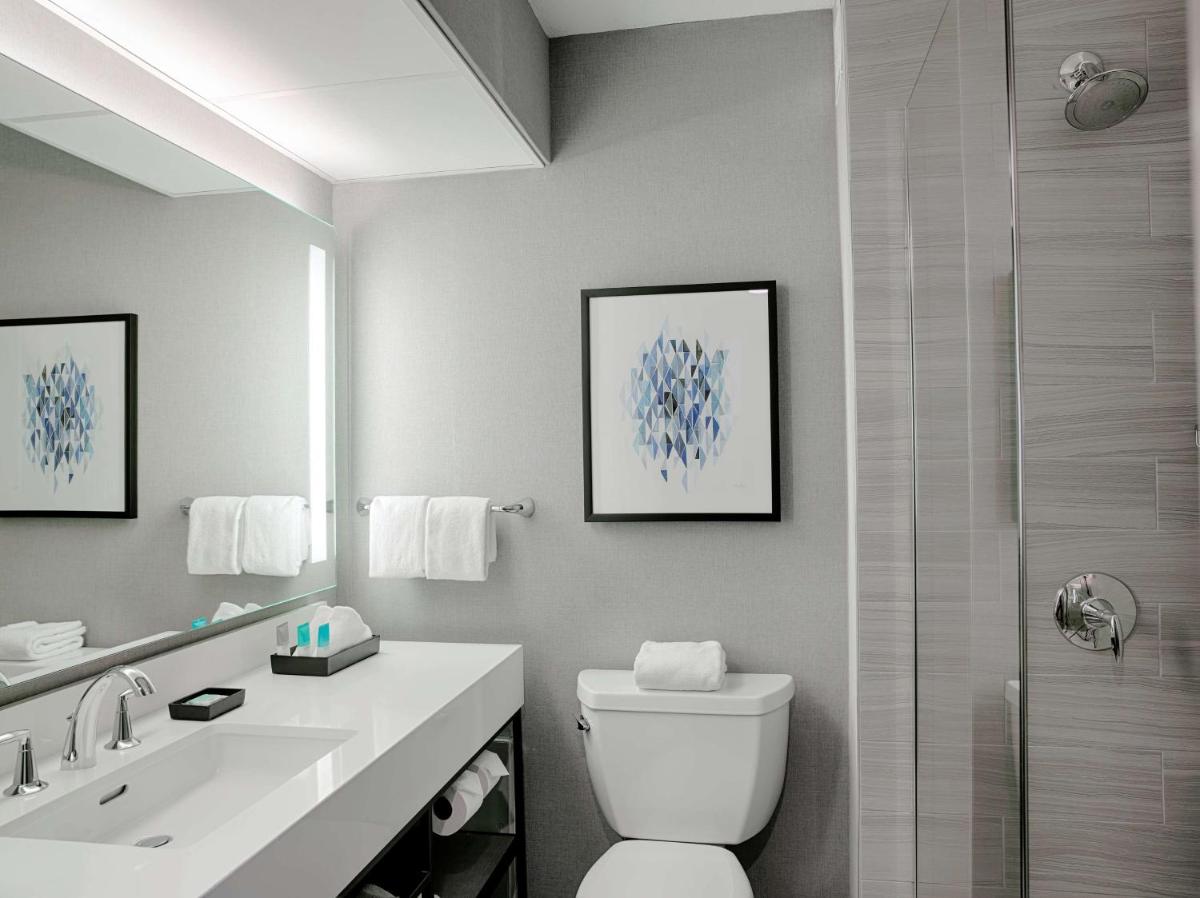 Hyatt Regency Louisville - image 7