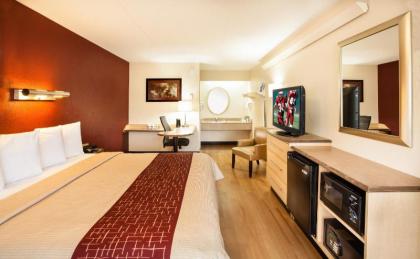 Red Roof Inn Louisville East - Hurstbourne - image 15