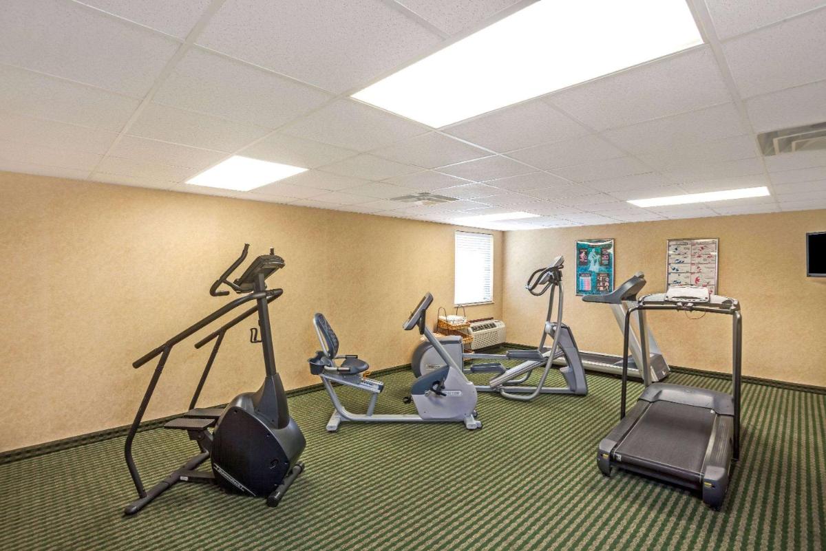 Baymont by Wyndham Louisville Airport South - image 6