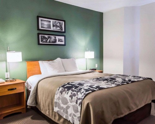 Sleep Inn - image 12
