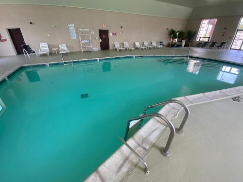 Quality Inn & Suites University/Airport - image 13
