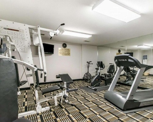 Quality Inn & Suites University/Airport - image 28