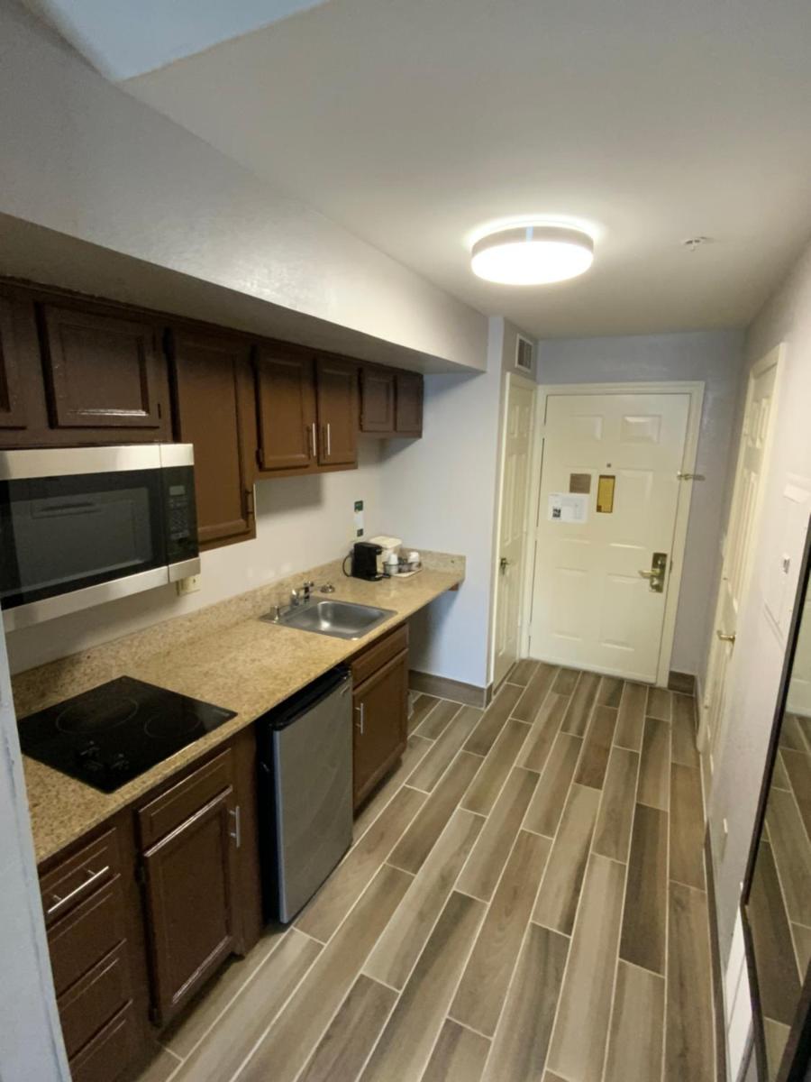 Quality Inn & Suites University/Airport - image 5
