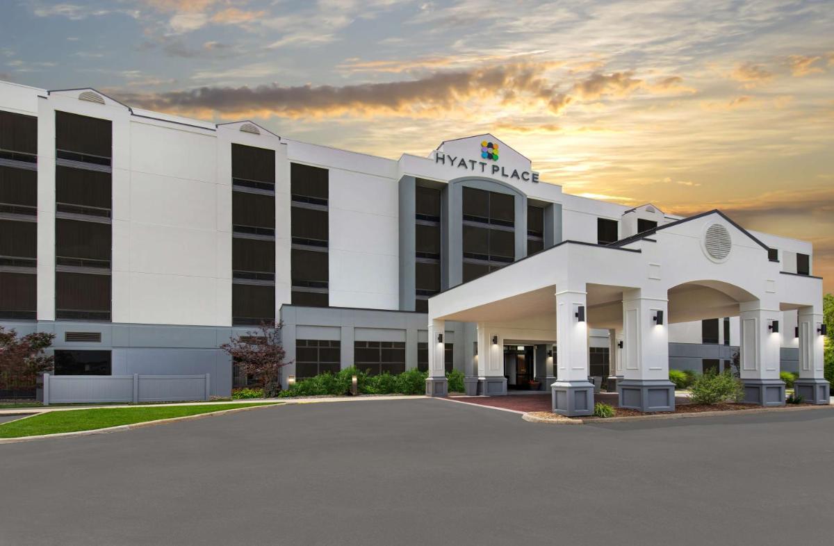 Hyatt Place Louisville-East - main image