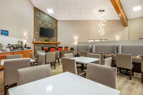 Quality Inn Louisville - image 2