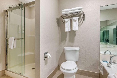 Quality Inn Louisville - image 32