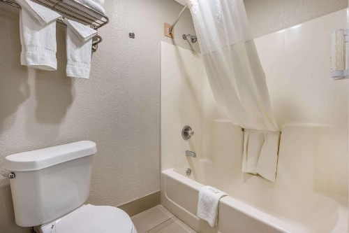 Quality Inn Louisville - image 33