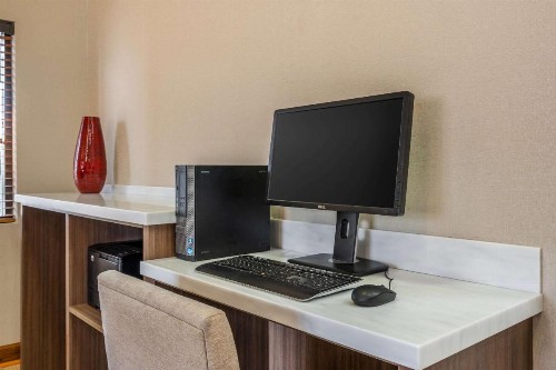 Quality Inn Louisville - image 42