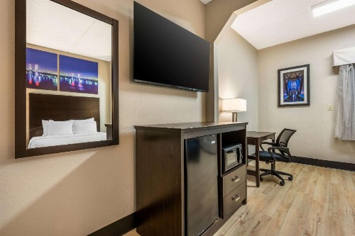 Quality Inn Louisville - image 43