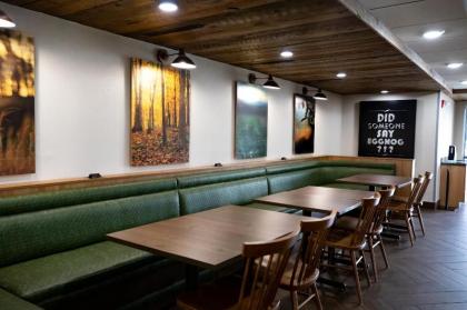 Fairfield by Marriott Inn & Suites Louisville Airport - image 15