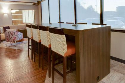 Drury Inn & Suites Louisville East - image 7