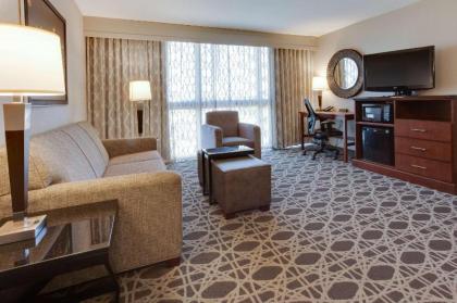 Drury Inn & Suites Louisville East - image 12