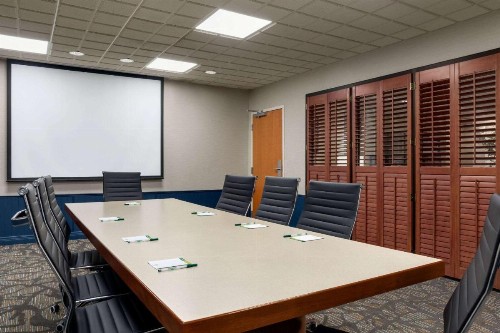 Wingate by Wyndham Louisville East - image 21