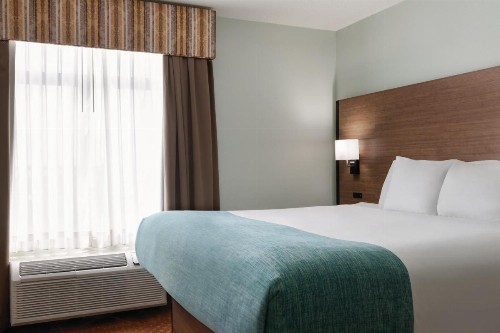 Wingate by Wyndham Louisville East - image 24