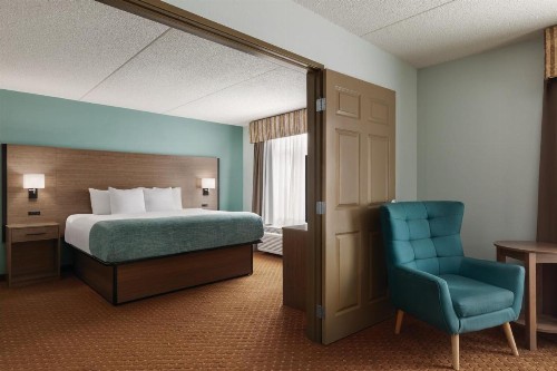Wingate by Wyndham Louisville East - image 25