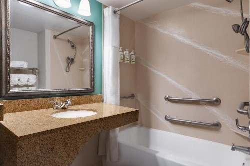 Wingate by Wyndham Louisville East - image 31