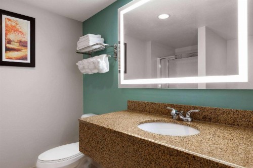 Wingate by Wyndham Louisville East - image 40