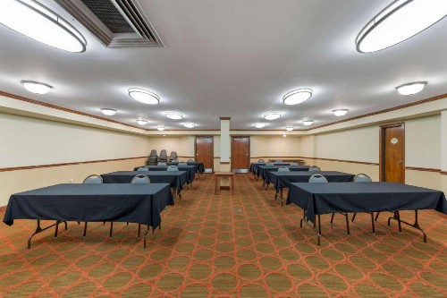 Best Western Louisville East - image 21