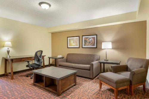 Best Western Louisville East - image 24
