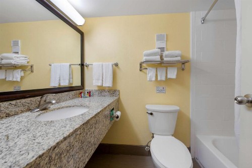 Best Western Louisville East - image 9